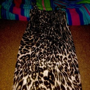 Sleeveless dress. Size : 5/6 ( Girl)